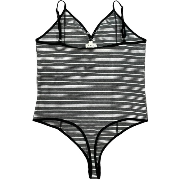 POL size large black, grey, & white striped ribbed vneck bodysuit, snap bottom - Picture 10 of 15